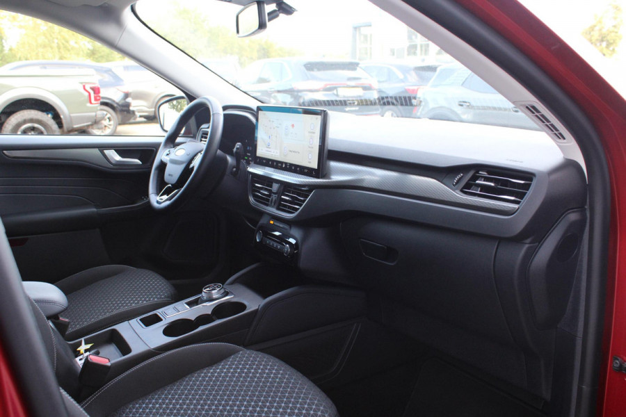 Ford Kuga 2.5 PHEV Titanium 243pk | Winterpack | Afneembare Trekhaak | 2.100kg Trekgewicht | Achteruitrijcamera