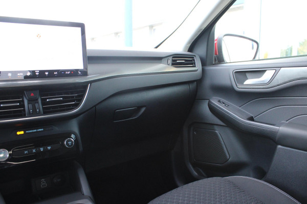 Ford Kuga 2.5 PHEV Titanium 243pk | Winterpack | Afneembare Trekhaak | 2.100kg Trekgewicht | Achteruitrijcamera