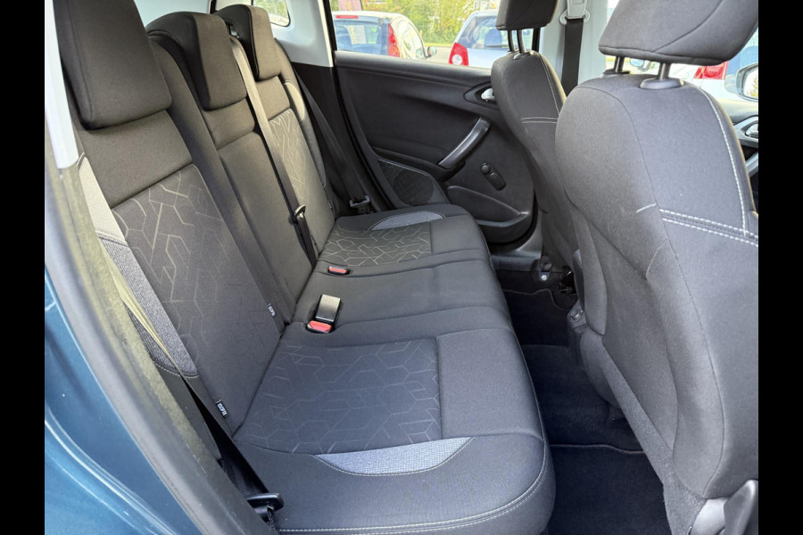 Peugeot 2008 1.2 PureTech Blue Lion 110pk,2e Eigenaar,Airco,Cruise,PDC,Trekhaak,Dealer Onderhouden,APK tot 02-2026