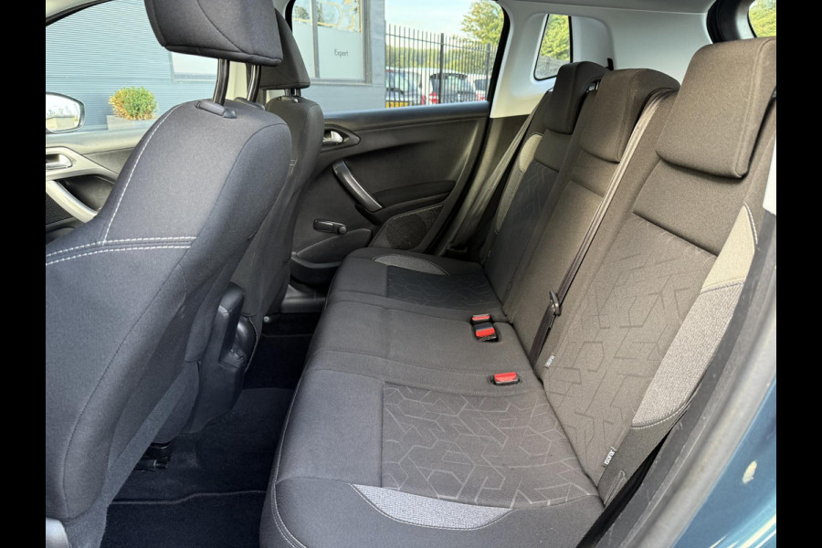 Peugeot 2008 1.2 PureTech Blue Lion 110pk,2e Eigenaar,Airco,Cruise,PDC,Trekhaak,Dealer Onderhouden,APK tot 02-2026