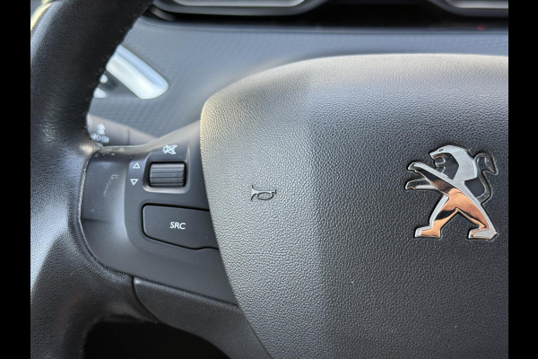Peugeot 2008 1.2 PureTech Blue Lion 110pk,2e Eigenaar,Airco,Cruise,PDC,Trekhaak,Dealer Onderhouden,APK tot 02-2026