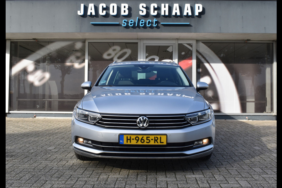 Volkswagen Passat Variant 1.4 TSI Highline Business R Automaat / Navigatie / Camera / 17" LM / Carplay / Clima / Stoelverw.