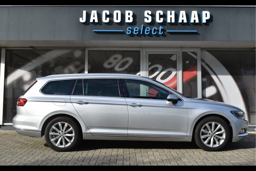 Volkswagen Passat Variant 1.4 TSI Highline Business R Automaat / Navigatie / Camera / 17" LM / Carplay / Clima / Stoelverw.