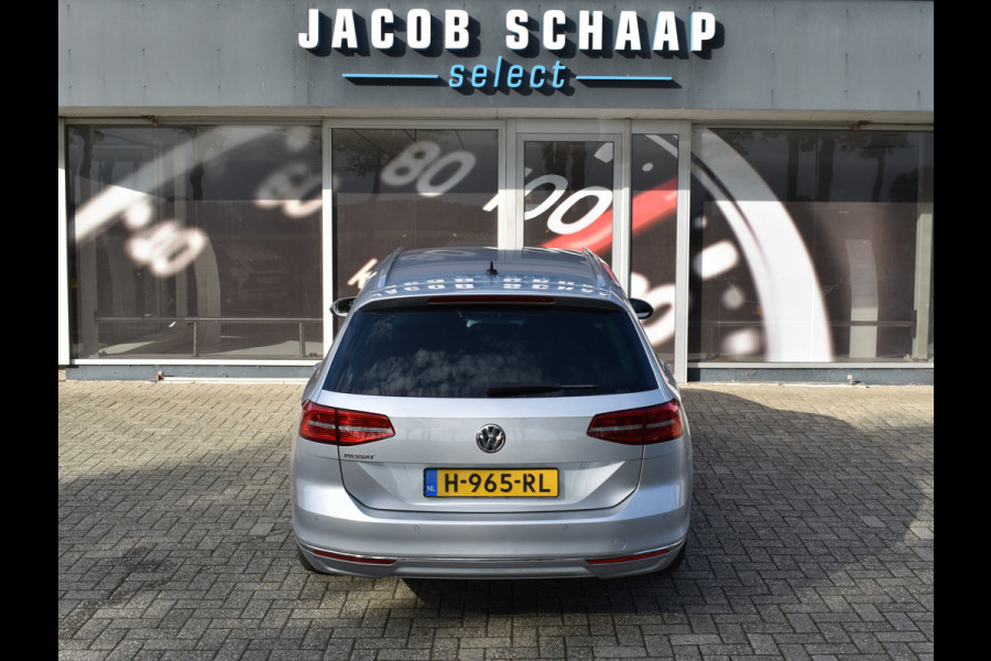 Volkswagen Passat Variant 1.4 TSI Highline Business R Automaat / Navigatie / Camera / 17" LM / Carplay / Clima / Stoelverw.