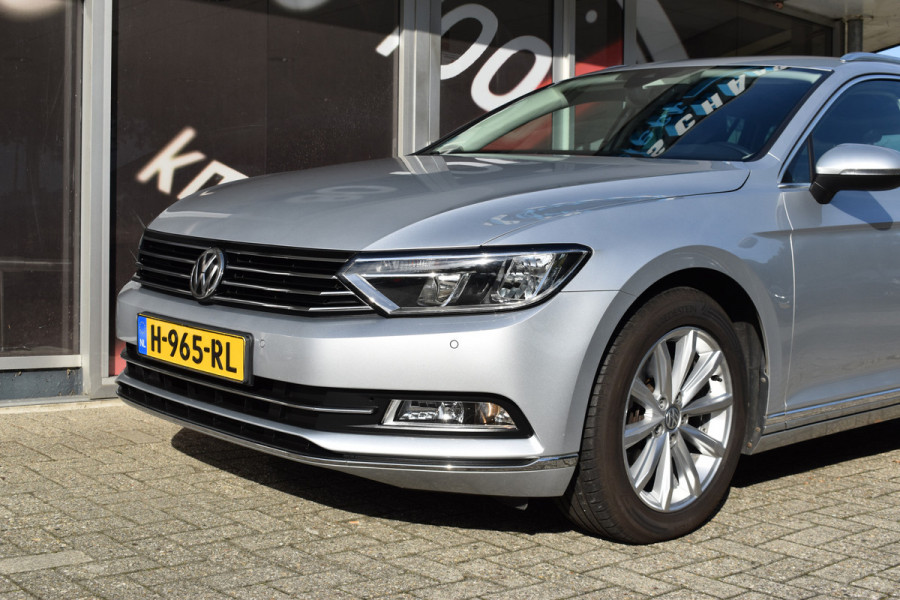Volkswagen Passat Variant 1.4 TSI Highline Business R Automaat / Navigatie / Camera / 17" LM / Carplay / Clima / Stoelverw.