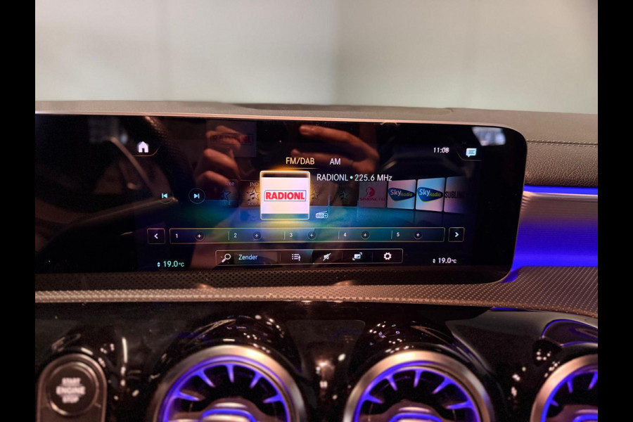 Mercedes-Benz A-Klasse AMG 45S 4 Matic+ MEMORY-KUIPSTOELEN-PANORAMA-BURMESTER-ZEER COMPLEET
