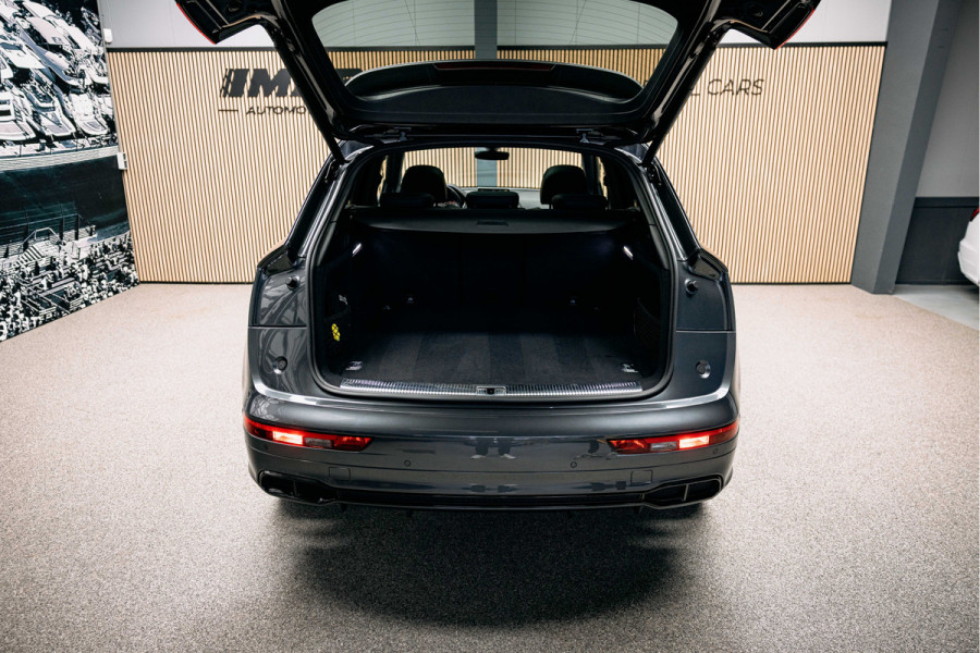 Audi Q5 55 TFSI e quattro Competition Goed uitgevoerde Q5 RS interieur, Daytona grey