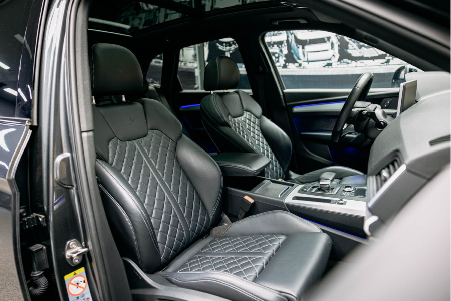 Audi Q5 55 TFSI e quattro Competition Goed uitgevoerde Q5 RS interieur, Daytona grey