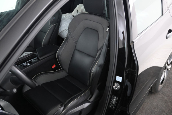 Volvo XC60 2.0 B4 R-Design Apple CarPlay, Full black, Leder etc.