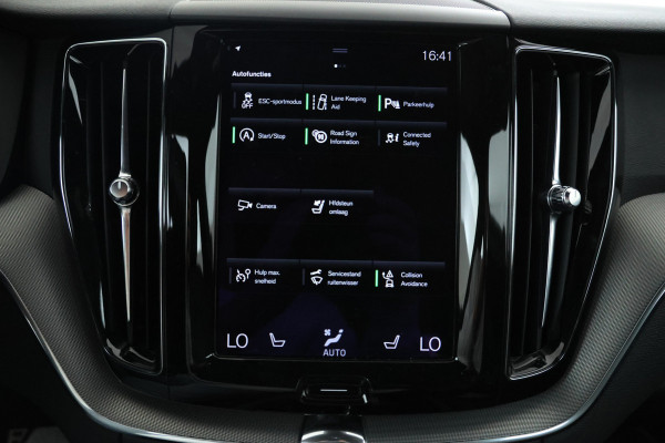 Volvo XC60 2.0 B4 R-Design Apple CarPlay, Full black, Leder etc.