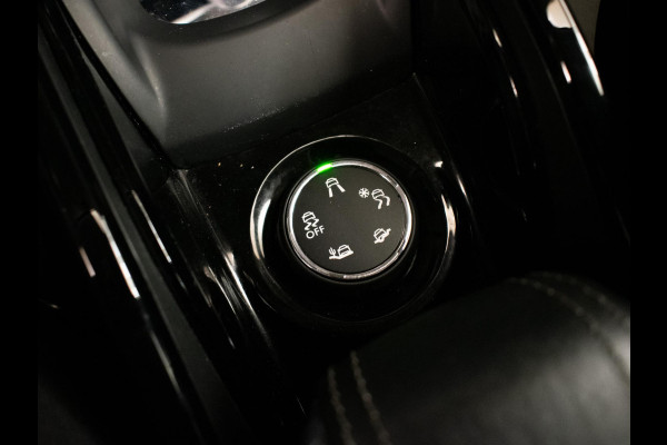 Peugeot 2008 1.2 PureTech Allure (CARPLAY,NAVI,LED,CRUISE,CLIMATE,SPORTSTOELEN,GETINT,BLUETOOTH,NETTESTAAT)