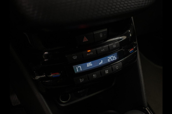Peugeot 2008 1.2 PureTech Allure (CARPLAY,NAVI,LED,CRUISE,CLIMATE,SPORTSTOELEN,GETINT,BLUETOOTH,NETTESTAAT)