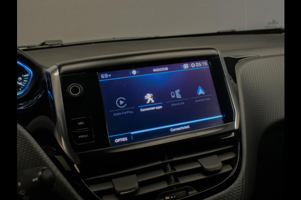 Peugeot 2008 1.2 PureTech Allure (CARPLAY,NAVI,LED,CRUISE,CLIMATE,SPORTSTOELEN,GETINT,BLUETOOTH,NETTESTAAT)