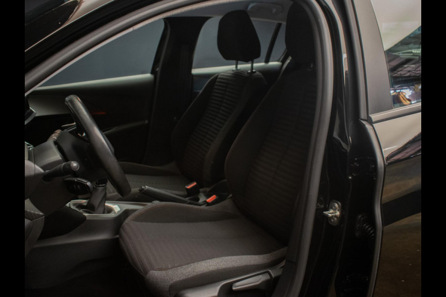 Peugeot 208 1.2 PureTech Blue Lease Active Sport (APPLE CARPLAY,NAVI,CRUISE,CLIMATE,PDC,LED,SPORTSTOELEN,NETTE STAAT)