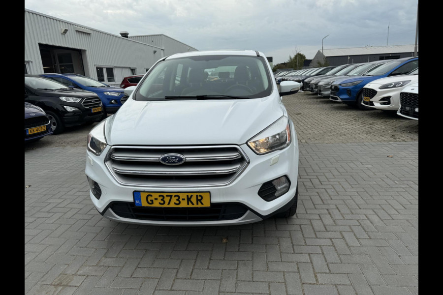 Ford Kuga 1.5 EcoBoost Titanium 182pk | Trekhaak | Winterpack | Panoramadak