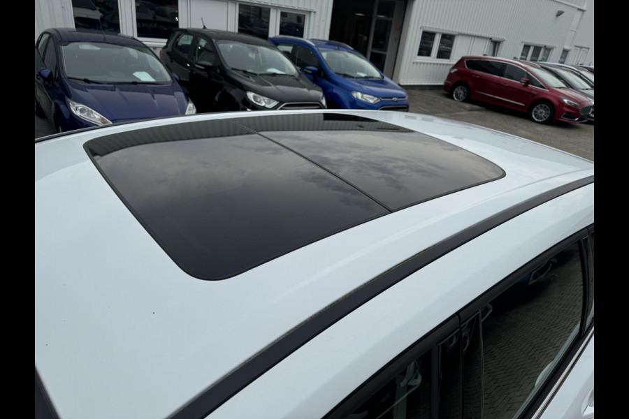 Ford Kuga 1.5 EcoBoost Titanium 182pk | Trekhaak | Winterpack | Panoramadak
