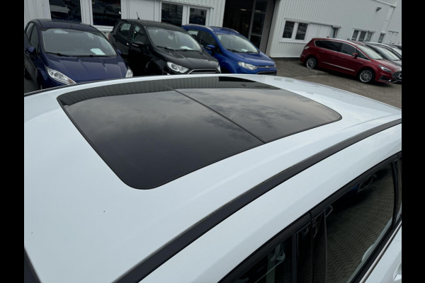Ford Kuga 1.5 EcoBoost Titanium 182pk | Trekhaak | Winterpack | Panoramadak
