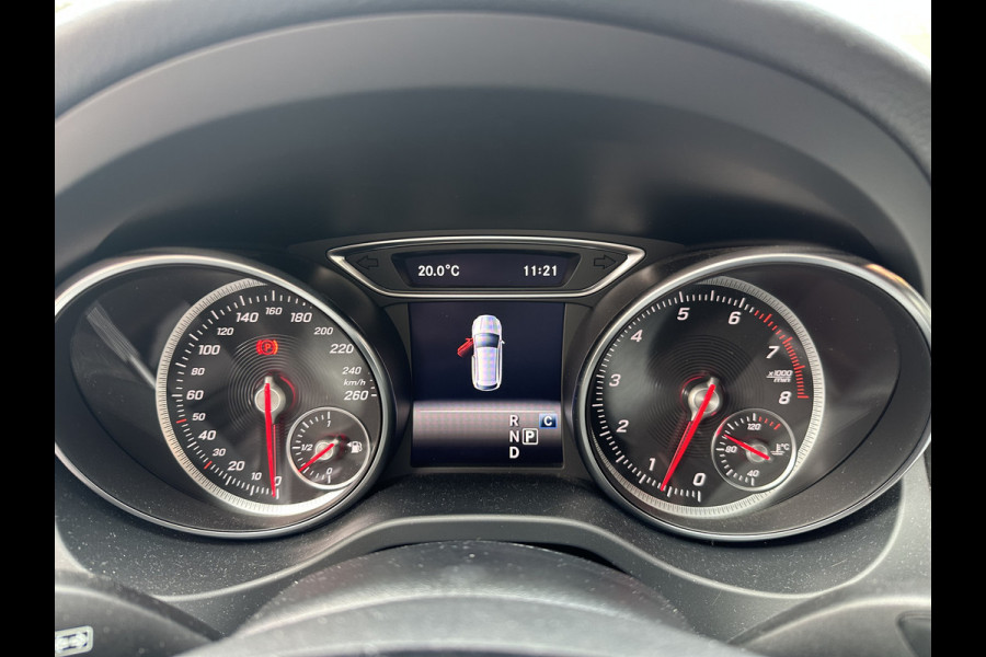 Mercedes-Benz CLA-Klasse Shooting Brake 180 Prestige AMG STYLING / NIGHT-PAKKET / PANO / STOELVERWARMING