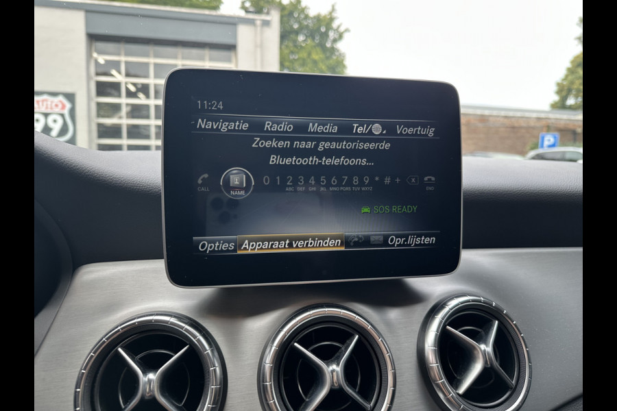 Mercedes-Benz CLA-Klasse Shooting Brake 180 Prestige AMG STYLING / NIGHT-PAKKET / PANO / STOELVERWARMING