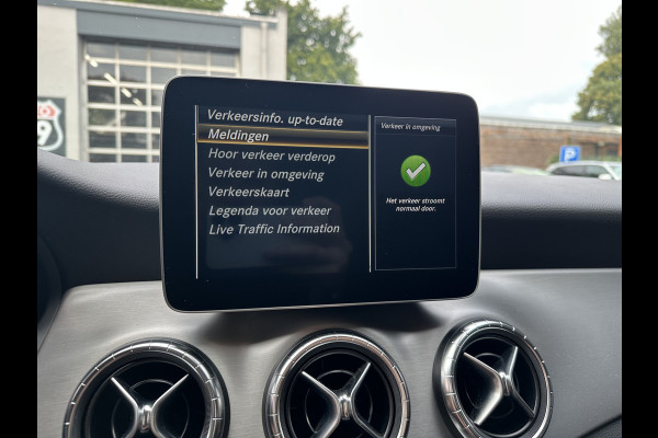 Mercedes-Benz CLA-Klasse Shooting Brake 180 Prestige AMG STYLING / NIGHT-PAKKET / PANO / STOELVERWARMING