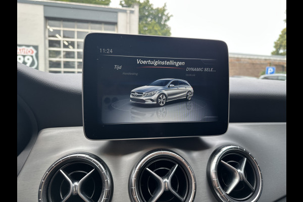 Mercedes-Benz CLA-Klasse Shooting Brake 180 Prestige AMG STYLING / NIGHT-PAKKET / PANO / STOELVERWARMING