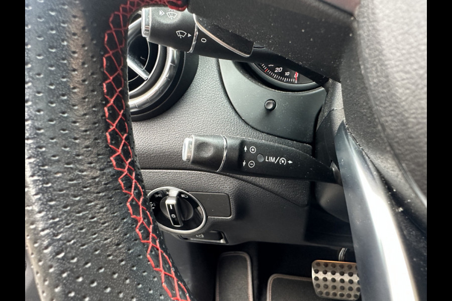 Mercedes-Benz CLA-Klasse Shooting Brake 180 Prestige AMG STYLING / NIGHT-PAKKET / PANO / STOELVERWARMING