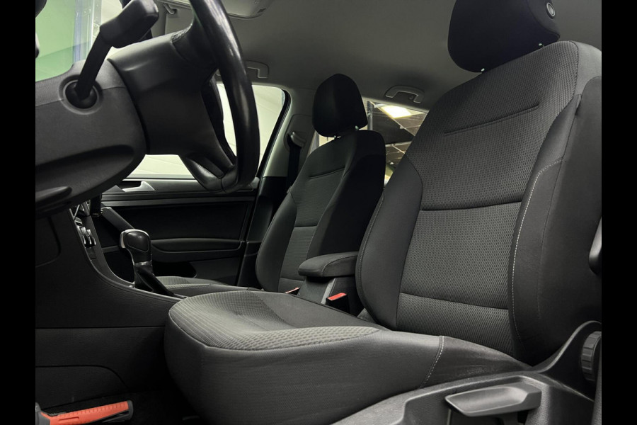 Volkswagen GOLF Variant 1.0 TSI Carplay | Dealer OH | Navi Volkswagen GOLF Variant 1.0 TSI Carplay | Dealer OH | Navi