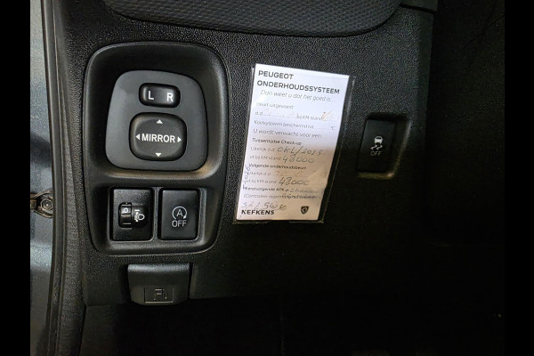 Peugeot 108 1.0 e-VTi Allure Achteruitrij Camera Navi Carplay/Android auto Climate Control Cruise Control DAB+ Automatische Lampen