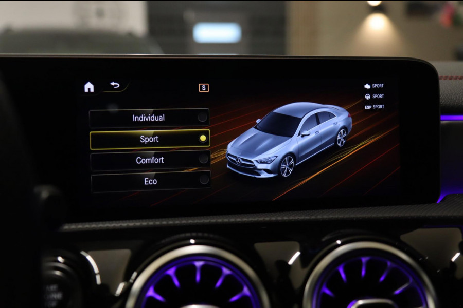 Mercedes-Benz CLA-Klasse 250 ORANGE EDITION PANO/CARPLAY/KEYLESS/CAM/SFEERV/VOL