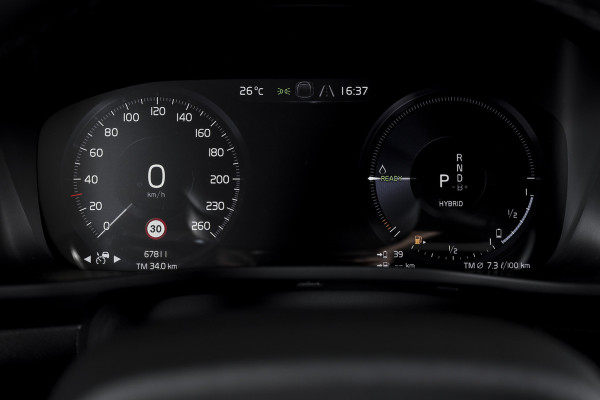 Volvo XC40 1.5 T4 Recharge Inscription Expression | Elek.Trekhaak | Dig.Cockpit | Adapt. Cruise | Haman/Kardon | Stoel-+Stuurverw. | Camera | NAV + App.Connect | Auto.Airco | LM 18" | 2814