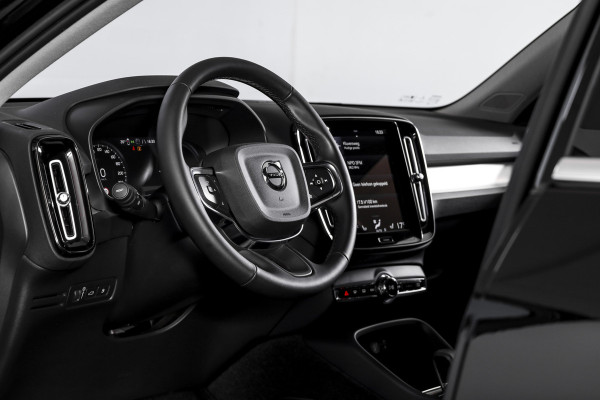Volvo XC40 1.5 T4 Recharge Inscription Expression | Elek.Trekhaak | Dig.Cockpit | Adapt. Cruise | Haman/Kardon | Stoel-+Stuurverw. | Camera | NAV + App.Connect | Auto.Airco | LM 18" | 2814