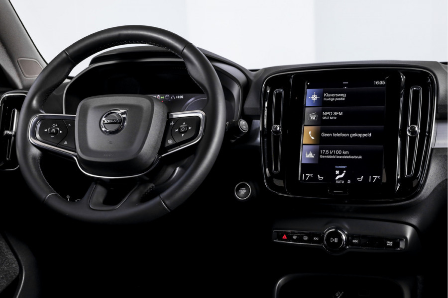 Volvo XC40 1.5 T4 Recharge Inscription Expression | Elek.Trekhaak | Dig.Cockpit | Adapt. Cruise | Haman/Kardon | Stoel-+Stuurverw. | Camera | NAV + App.Connect | Auto.Airco | LM 18" | 2814