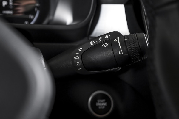 Volvo XC40 1.5 T4 Recharge Inscription Expression | Elek.Trekhaak | Dig.Cockpit | Adapt. Cruise | Haman/Kardon | Stoel-+Stuurverw. | Camera | NAV + App.Connect | Auto.Airco | LM 18" | 2814