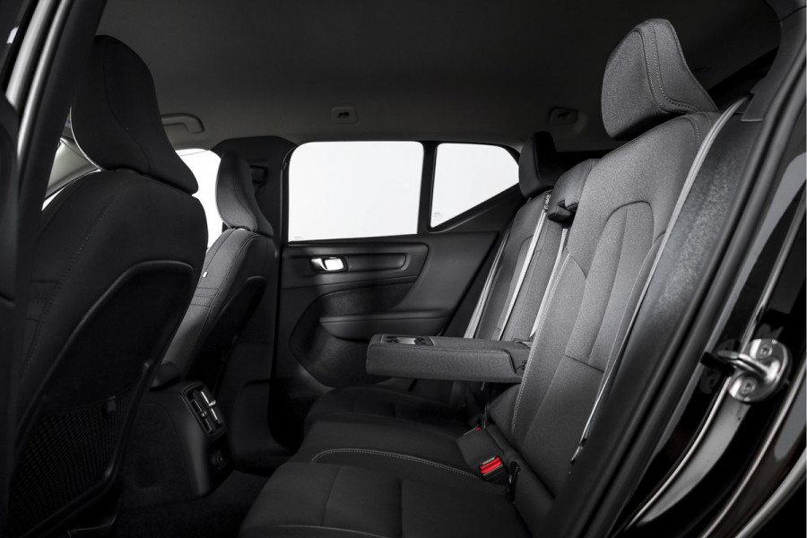 Volvo XC40 1.5 T4 Recharge Inscription Expression | Elek.Trekhaak | Dig.Cockpit | Adapt. Cruise | Haman/Kardon | Stoel-+Stuurverw. | Camera | NAV + App.Connect | Auto.Airco | LM 18" | 2814