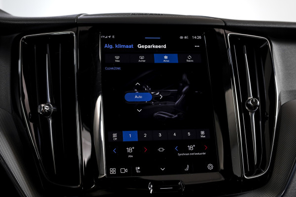 Volvo XC60 2.0 T6 Plug-in hybrid AWD Plus Dark | S/K-Panodak | Dig. Cockpit | Adapt. Cruise | Harman/Kardon | Memory Stoelen | Elek. Klep | Stoel-+stuurverw. | 360 Camera | NAV+App. Connect | LM 19" | 4815