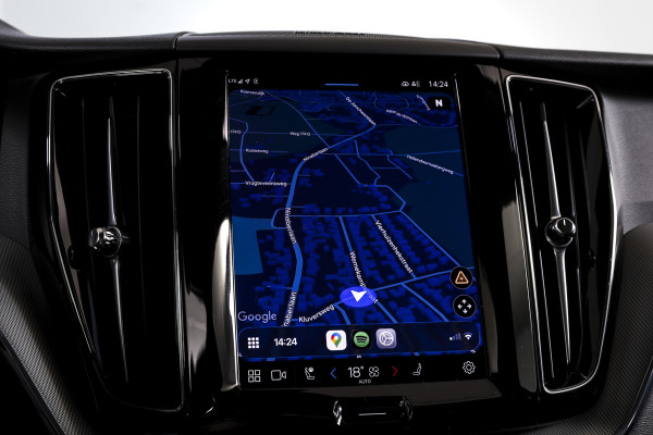 Volvo XC60 2.0 T6 Plug-in hybrid AWD Plus Dark | S/K-Panodak | Dig. Cockpit | Adapt. Cruise | Harman/Kardon | Memory Stoelen | Elek. Klep | Stoel-+stuurverw. | 360 Camera | NAV+App. Connect | LM 19" | 4815