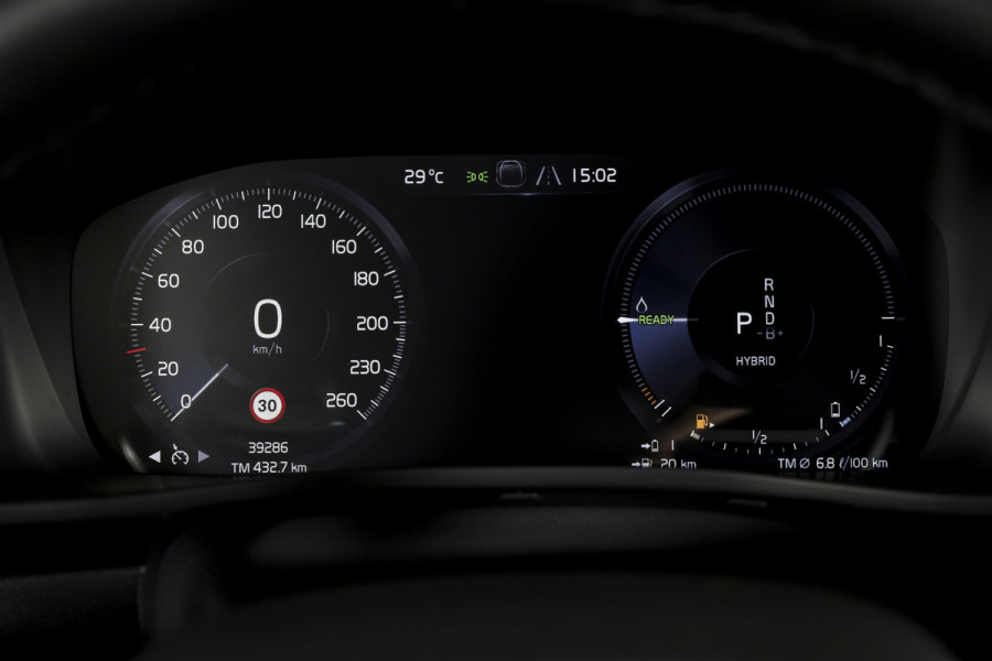 Volvo XC40 1.5 T4 Recharge Inscription Expression | S/K-panodak | Dig. Cockpit | Cruise | Stoel-+Stuurverw. | PDC | Camera | NAV + App. Connect | ECC | Elek. Klep | LM 18" | 7239