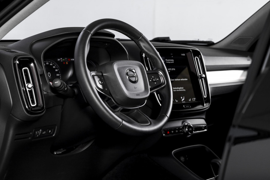 Volvo XC40 1.5 T4 Recharge Inscription Expression | S/K-panodak | Dig. Cockpit | Cruise | Stoel-+Stuurverw. | PDC | Camera | NAV + App. Connect | ECC | Elek. Klep | LM 18" | 7239