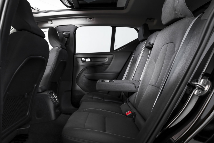 Volvo XC40 1.5 T4 Recharge Inscription Expression | S/K-panodak | Dig. Cockpit | Cruise | Stoel-+Stuurverw. | PDC | Camera | NAV + App. Connect | ECC | Elek. Klep | LM 18" | 7239