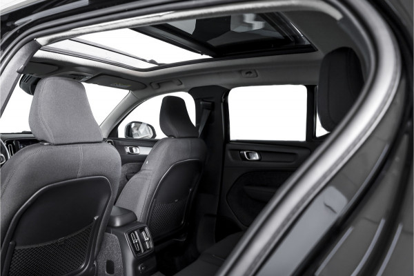 Volvo XC40 1.5 T4 Recharge Inscription Expression | S/K-panodak | Dig. Cockpit | Cruise | Stoel-+Stuurverw. | PDC | Camera | NAV + App. Connect | ECC | Elek. Klep | LM 18" | 7239