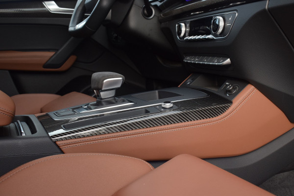 Audi Q5 Sportback 50 TFSI e 299pk S-line | Cognac leder | Luchtvering | Carbon | 22"
