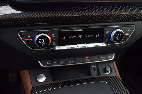 Audi Q5 Sportback 50 TFSI e 299pk S-line | Cognac leder | Luchtvering | Carbon | 22"