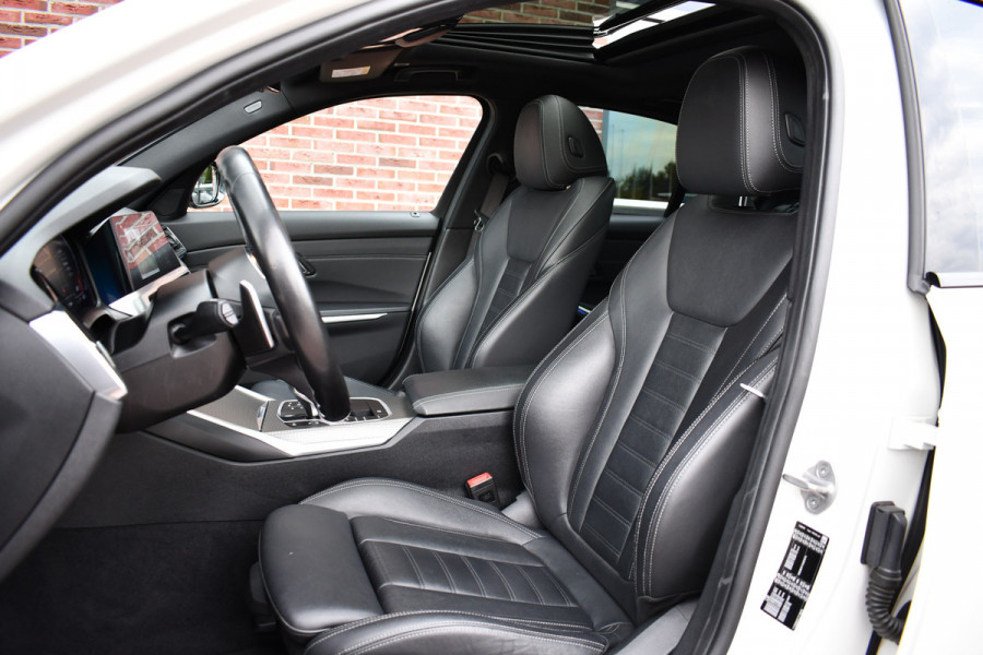 BMW 3-serie 320i M-Sport Pano 19inch Laser HiFi Shadowline