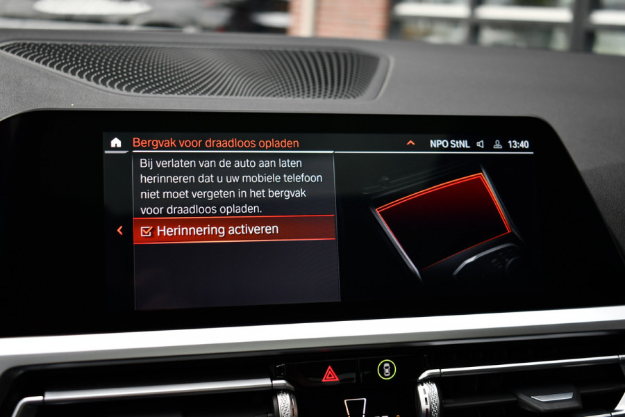 BMW 3-serie 320i M-Sport Pano 19inch Laser HiFi Shadowline