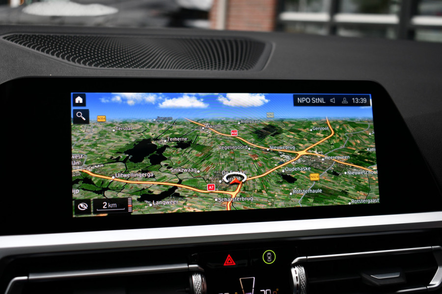 BMW 3-serie 320i M-Sport Pano 19inch Laser HiFi Shadowline
