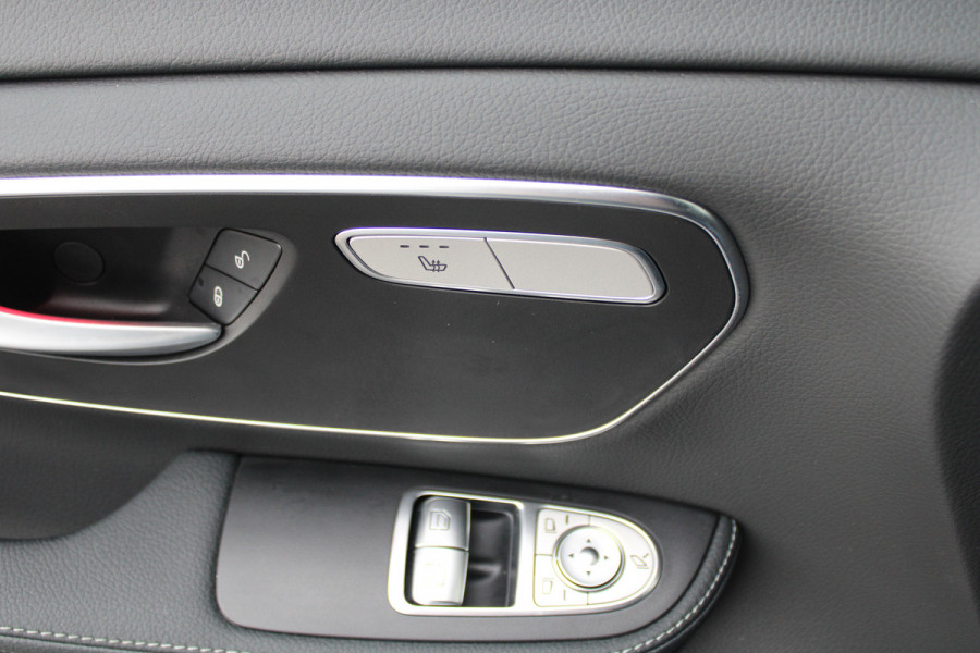 Mercedes-Benz V-Klasse 250d / DC / AMG / New Model / Luchtvering / 2x Elec Schuifd / 360 Camera / Burmester / Vol Opties / NIEUWSTAAT