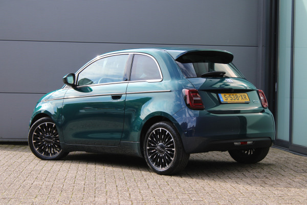 Fiat 500 3+1 La Prima 42 kWh | Leder | Camera | BLIS | Navigatie | Carplay