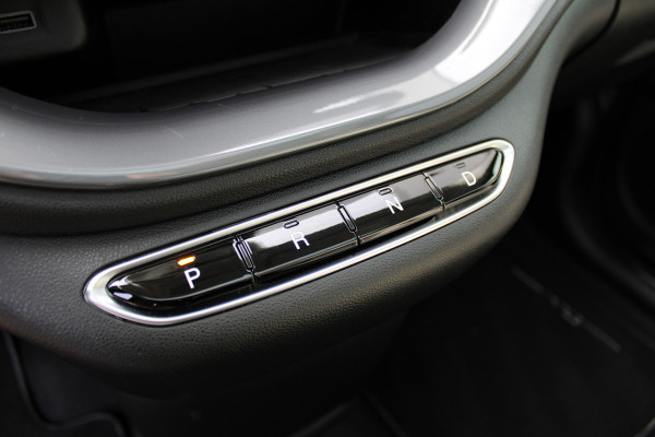Fiat 500 3+1 La Prima 42 kWh | Leder | Camera | BLIS | Navigatie | Carplay