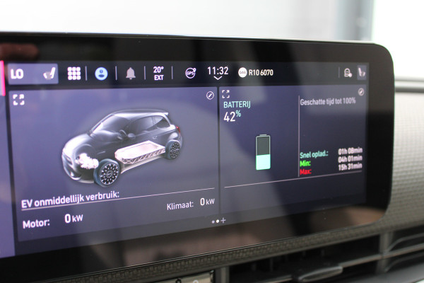Fiat 500 3+1 La Prima 42 kWh | Leder | Camera | BLIS | Navigatie | Carplay
