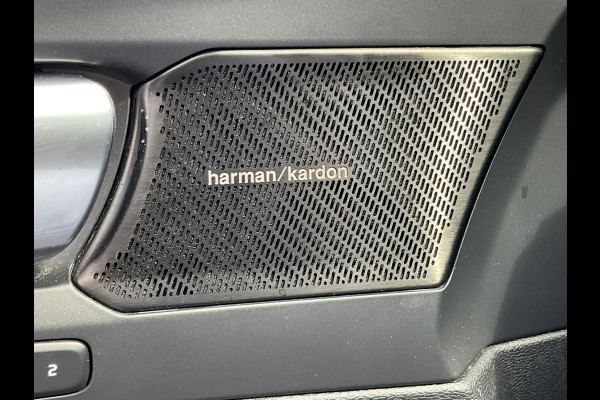 Volvo XC40 1.5 T5 262pk Recharge Inscription Carplay 360° Pano.dak Trekhaak